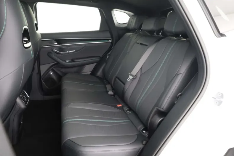 BYD Seal U din 2026 cu 3.500 km - oferta BYD256851 - foto 8