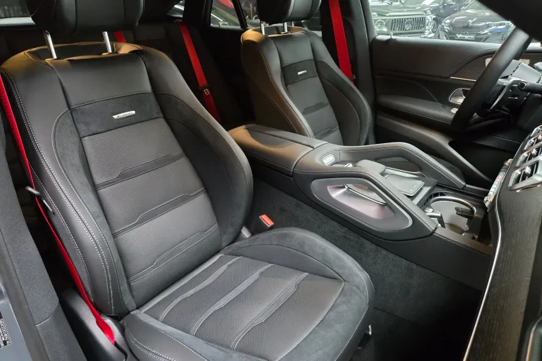 Mercedes-Benz GLE 53 AMG (Clasa GLE) din 2025 cu 20 km - oferta MER256852 - foto 8