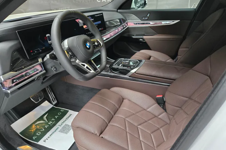 BMW 740 (Seria 7) din 2026 cu 20 km - oferta BMW256855 - foto 7