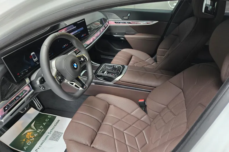 BMW 740 (Seria 7) din 2026 cu 20 km - oferta BMW256855 - foto 8