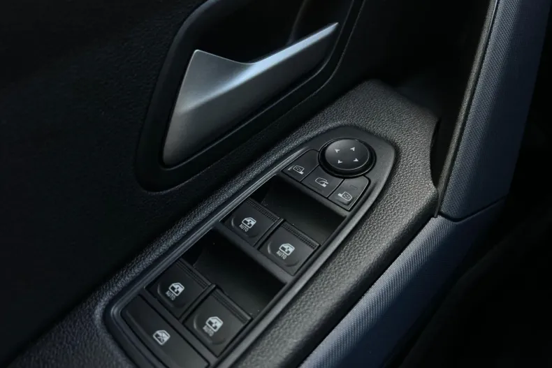 Dacia Duster din 2025 cu 11.933 km - oferta DAC256859 - foto 19