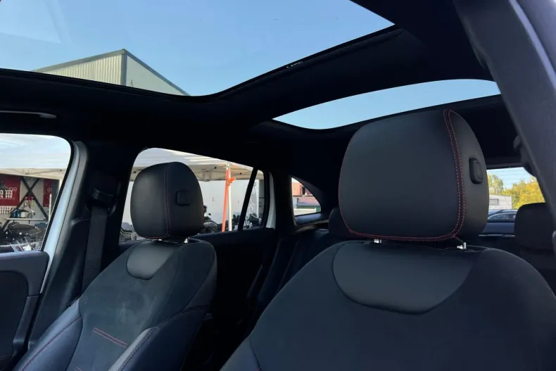 Mercedes-Benz GLA 250 (Clasa GLA) din 2022 cu 171.380 km - oferta MER256861 - foto 15