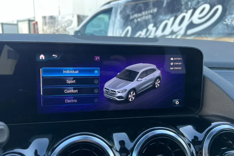 Mercedes-Benz GLA 250 (Clasa GLA) din 2022 cu 171.380 km - oferta MER256861 - foto 19