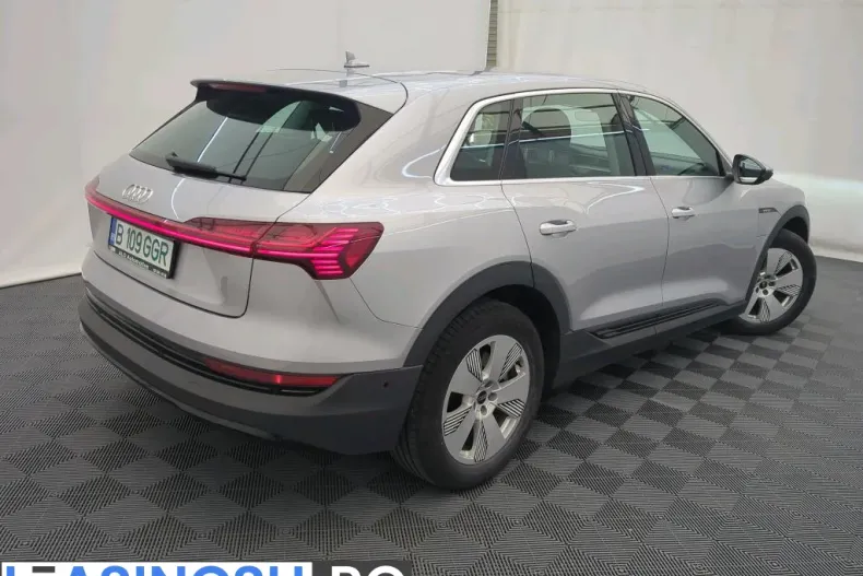 Audi e-tron din 2022 cu 38.030 km - oferta AUD256869 - foto 2