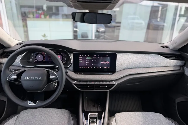 Skoda Octavia din 2026 cu 1.000 km - oferta SKO256880 - foto 8