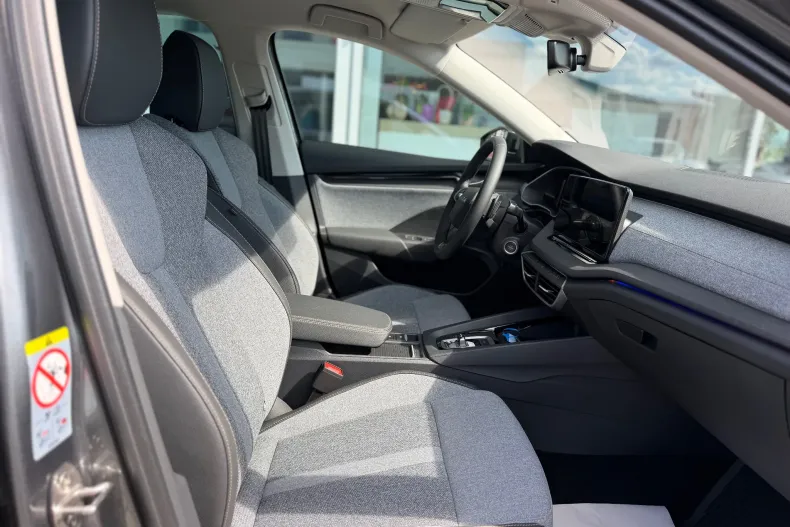 Skoda Octavia din 2026 cu 1.000 km - oferta SKO256880 - foto 12