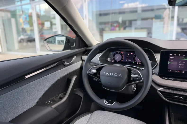 Skoda Octavia din 2026 cu 1.000 km - oferta SKO256880 - foto 14