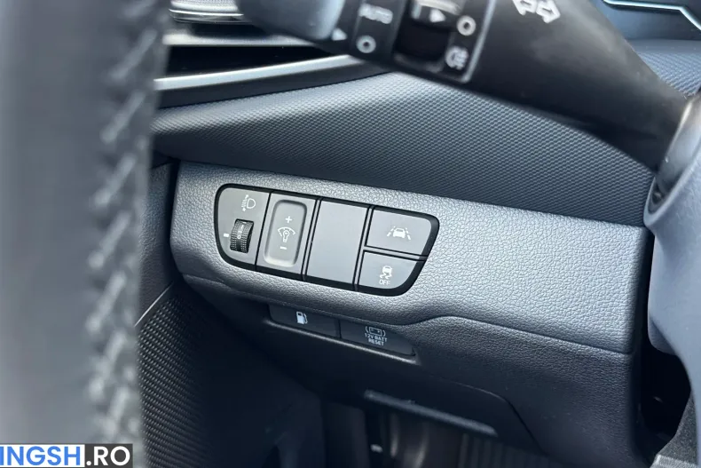 Hyundai IONIQ din 2021 cu 120.900 km - oferta HYU256894 - foto 17