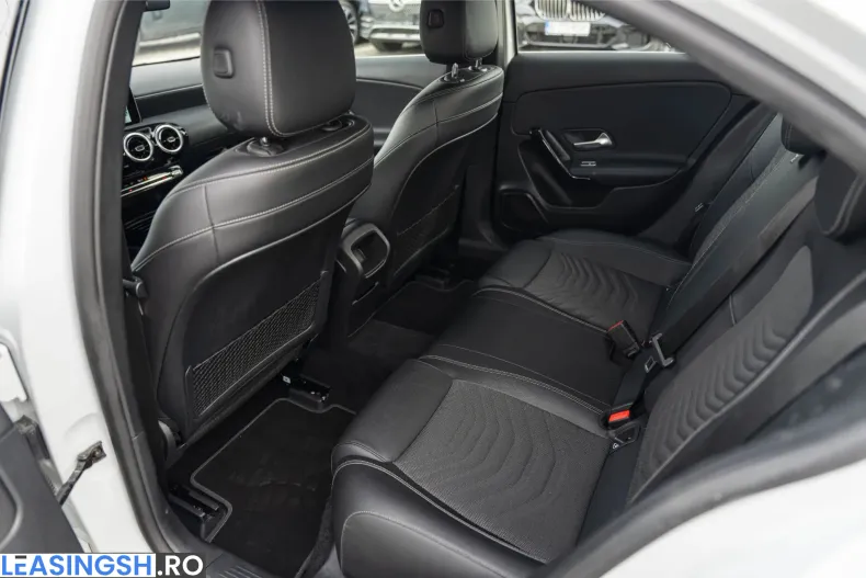 Mercedes-Benz A 180 (Clasa A) din 2020 cu 161.277 km - oferta MER256899 - foto 15