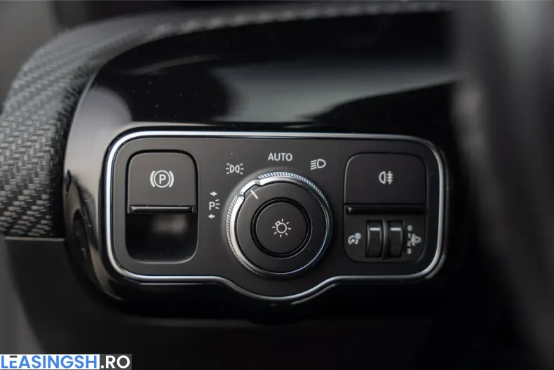 Mercedes-Benz A 180 (Clasa A) din 2020 cu 161.277 km - oferta MER256899 - foto 32