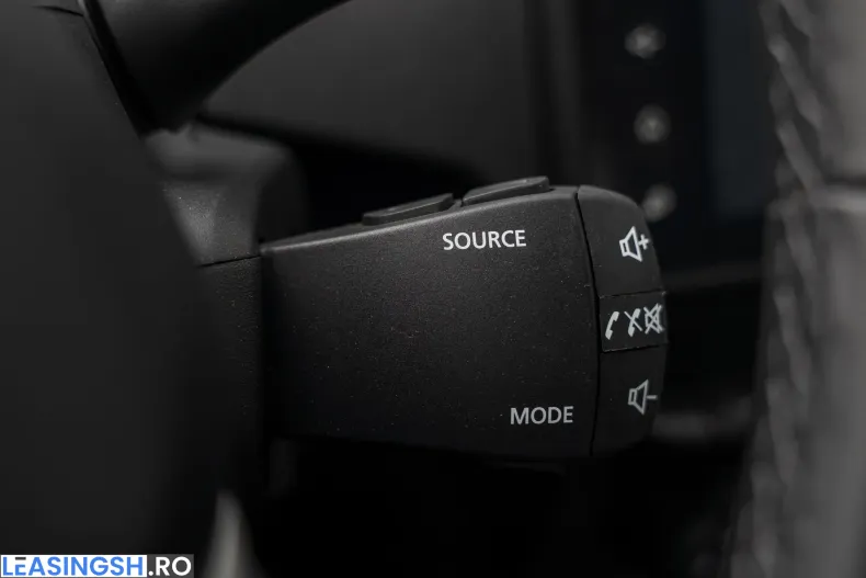 Dacia Duster din 2023 cu 50.818 km - oferta DAC256900 - foto 22