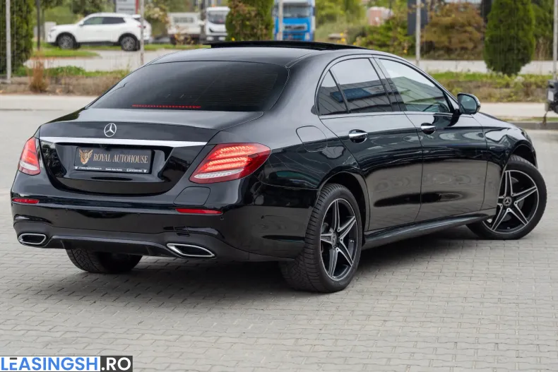 Mercedes-Benz E 300 (Clasa E) din 2020 cu 122.501 km - oferta MER256902 - foto 4