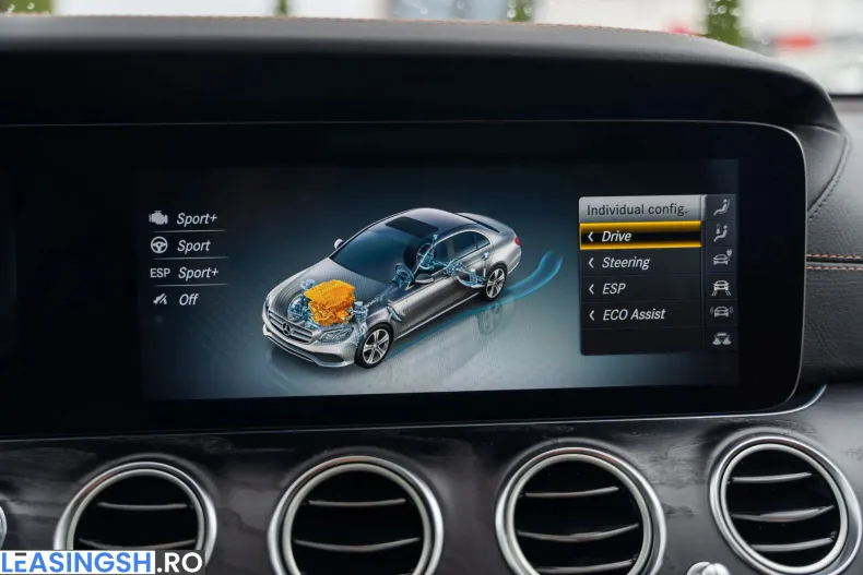 Mercedes-Benz E 300 (Clasa E) din 2020 cu 122.501 km - oferta MER256902 - foto 30