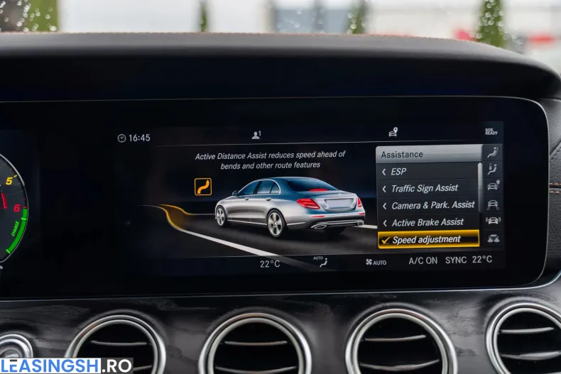 Mercedes-Benz E 300 (Clasa E) din 2020 cu 122.501 km - oferta MER256902 - foto 34