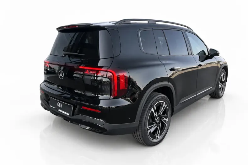 Mercedes-Benz GLB 180 (Clasa GLB) din 2026 cu 10 km - oferta MER256905 - foto 5