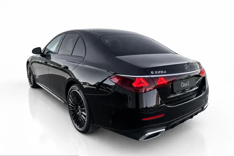 Mercedes-Benz E 220 (Clasa E) din 2026 cu 10 km - oferta MER256906 - foto 4