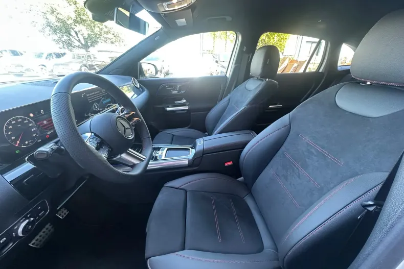 Mercedes-Benz GLA 220 (Clasa GLA) din 2026 cu 10 km - oferta MER256907 - foto 12