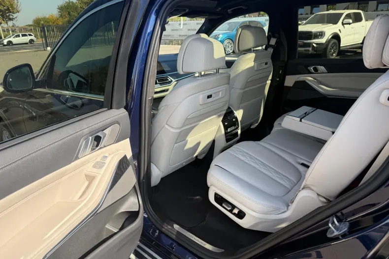 BMW X7 (Seria X) din 2021 cu 61.590 km - oferta BMW256911 - foto 10
