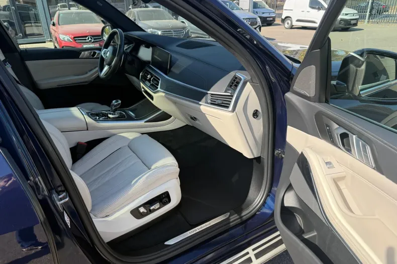 BMW X7 (Seria X) din 2021 cu 61.590 km - oferta BMW256911 - foto 14