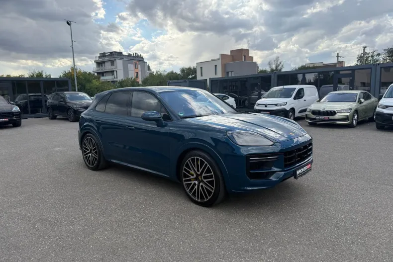 Porsche Cayenne din 2024 cu 59.997 km - oferta POR256912 - foto 1