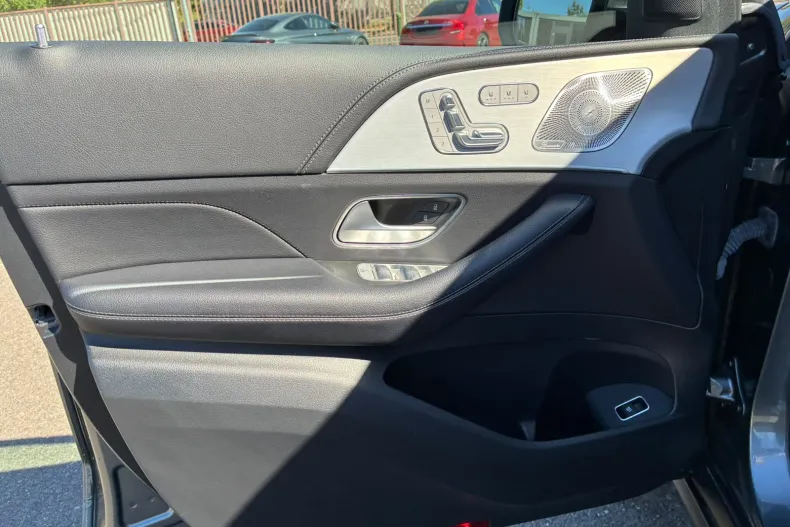 Mercedes-Benz GLE 450 (Clasa GLE) din 2023 cu 32.000 km - oferta MER256913 - foto 38