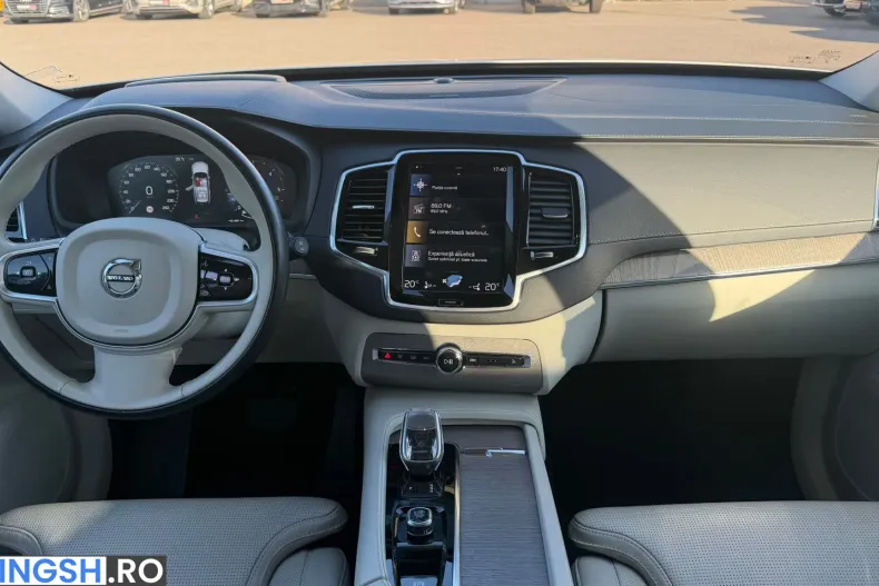 Volvo XC90 din 2022 cu 82.158 km - oferta VOL256916 - foto 13