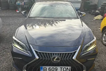 Lexus ES din 2023 - oferta LEX256917