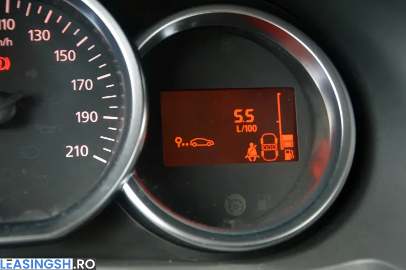 Dacia Lodgy din 2022 cu 77.833 km - oferta DAC256918 - foto 31