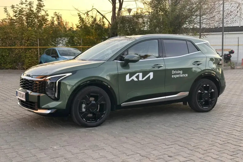 Kia Sportage din 2026 cu 7.500 km - oferta KIA256926 - foto 2