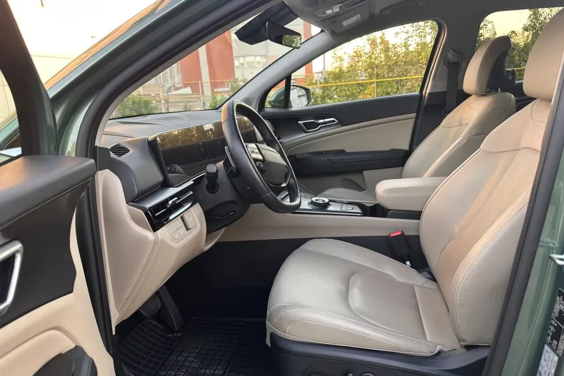 Kia Sportage din 2026 cu 7.500 km - oferta KIA256926 - foto 7