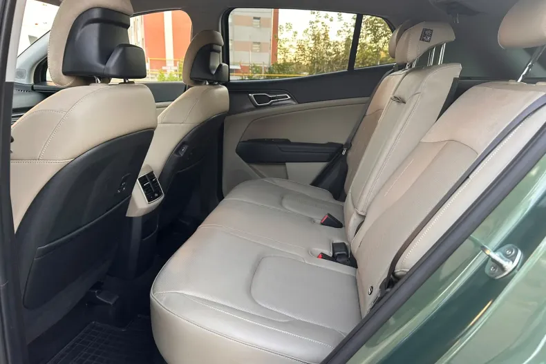 Kia Sportage din 2026 cu 7.500 km - oferta KIA256926 - foto 8