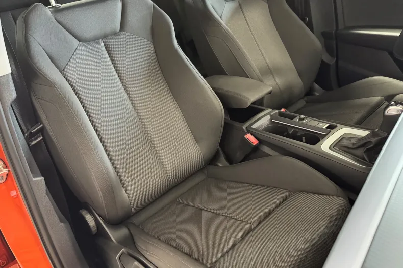 Audi Q3 din 2023 cu 21.446 km - oferta AUD256929 - foto 13