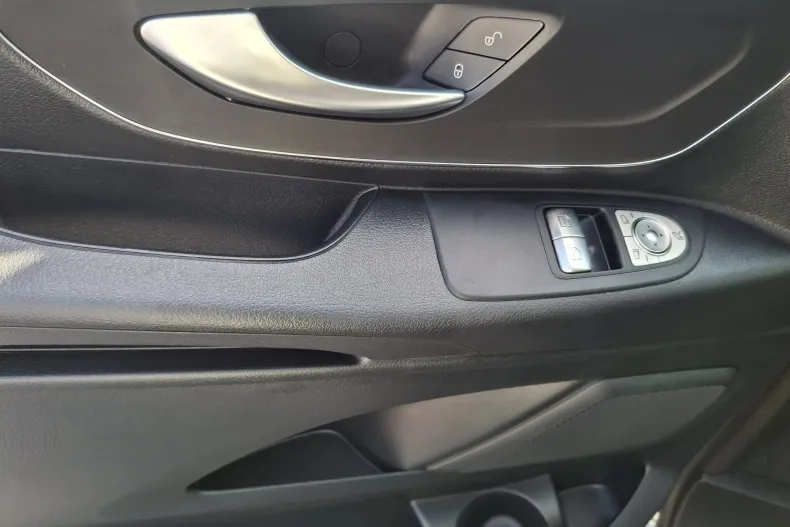Mercedes-Benz Vito din 2026 cu 1.500 km - oferta MER256930 - foto 15