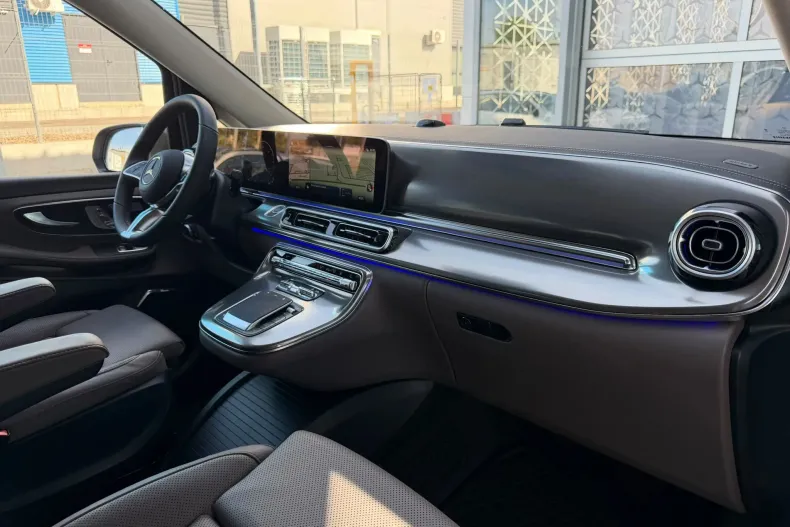 Mercedes-Benz V 300 (Clasa V) din 2026 cu 1.500 km - oferta MER256931 - foto 16