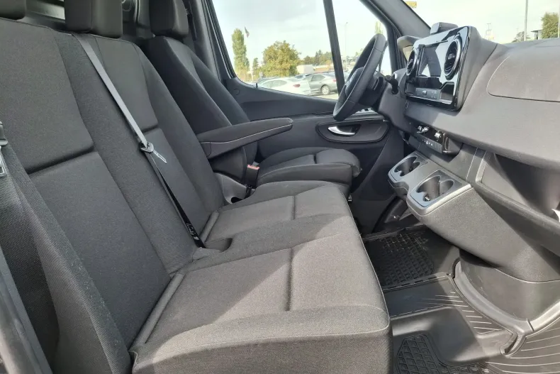 Mercedes-Benz Sprinter din 2026 cu 1.500 km - oferta MER256932 - foto 10