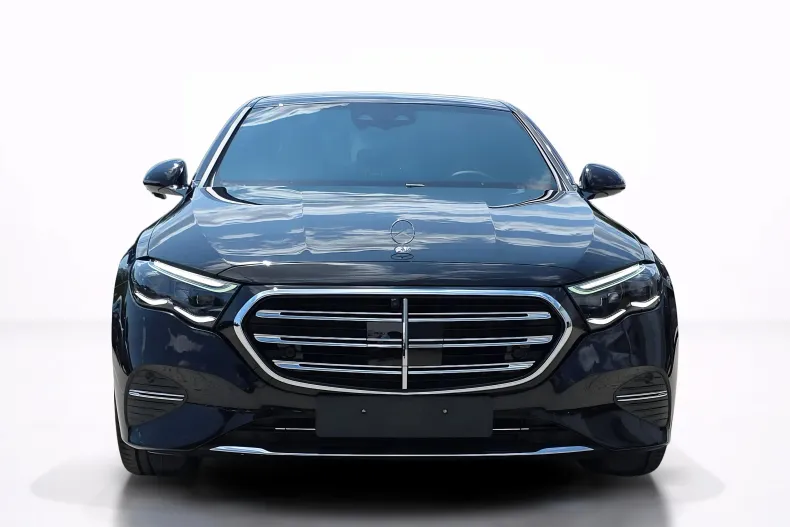 Mercedes-Benz E 200 (Clasa E) din 2026 cu 10 km - oferta MER256935 - foto 8