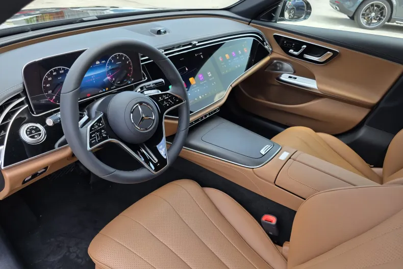 Mercedes-Benz E 200 (Clasa E) din 2026 cu 10 km - oferta MER256935 - foto 13