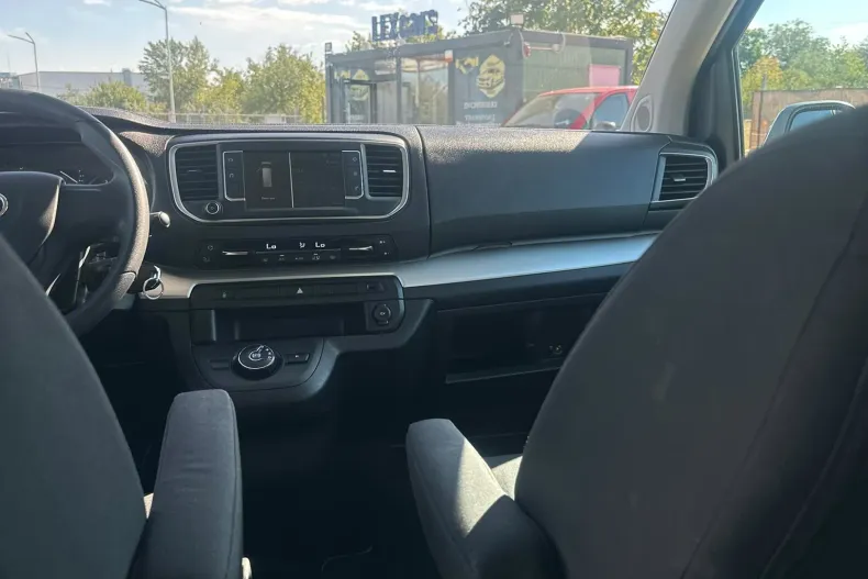 Toyota Proace din 2021 cu 68.543 km - oferta TOY256939 - foto 15