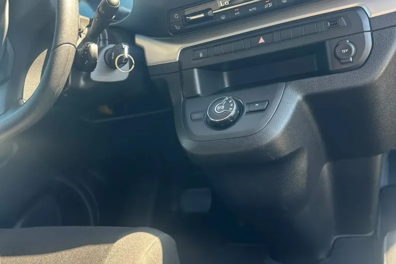 Toyota Proace din 2021 cu 68.543 km - oferta TOY256939 - foto 27