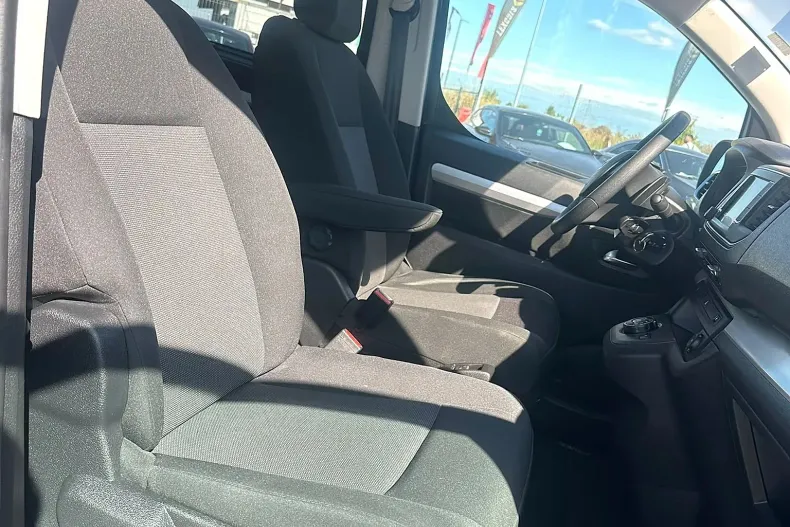 Toyota Proace din 2021 cu 68.543 km - oferta TOY256939 - foto 30