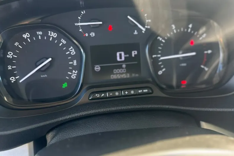 Toyota Proace din 2021 cu 68.543 km - oferta TOY256939 - foto 32