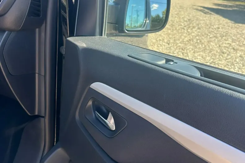 Toyota Proace din 2021 cu 68.543 km - oferta TOY256939 - foto 37