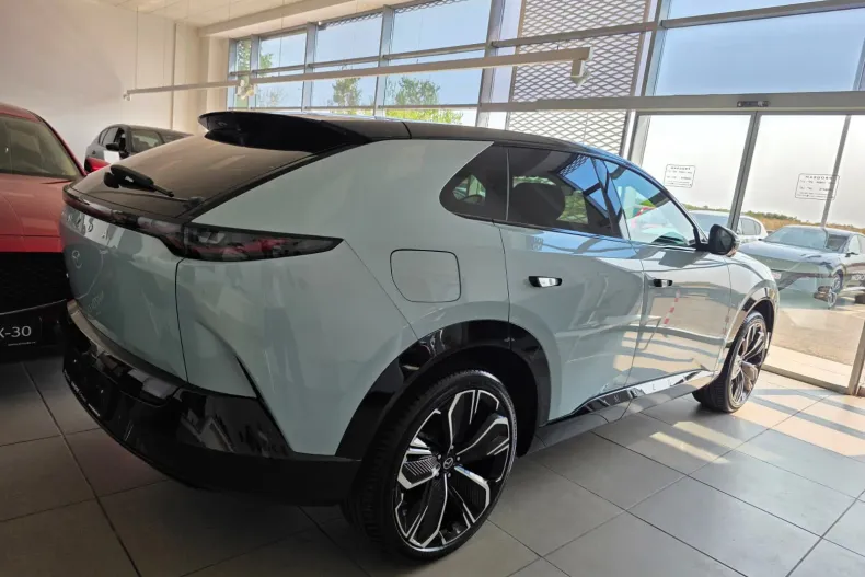 Mazda CX-6e din 2026 cu 1 km - oferta MAZ256940 - foto 2