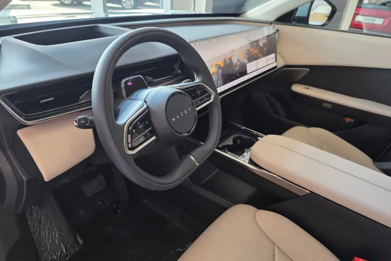Mazda CX-6e din 2026 cu 1 km - oferta MAZ256940 - foto 12