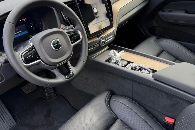 Volvo XC60 din 2026 cu 350 km - oferta VOL256942 - foto 11