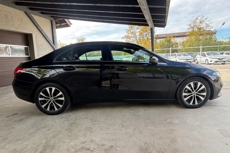 Mercedes-Benz A 200 (Clasa A) din 2022 cu 143.300 km - oferta MER256955 - foto 10