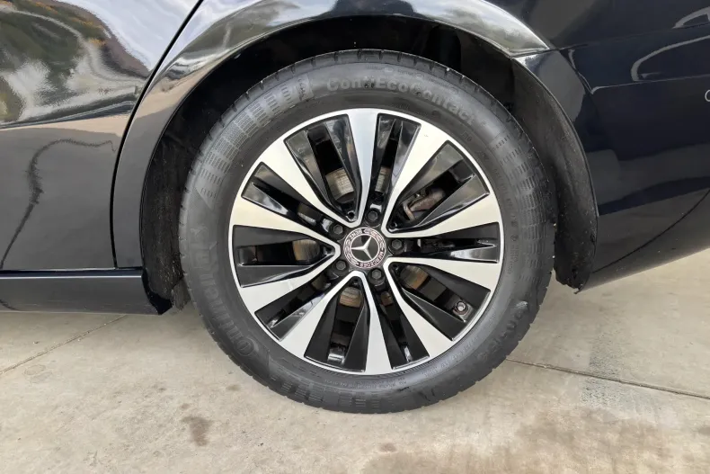 Mercedes-Benz A 200 (Clasa A) din 2022 cu 143.300 km - oferta MER256955 - foto 11