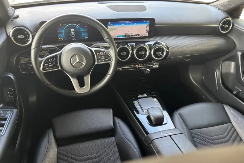 Mercedes-Benz A 200 (Clasa A) din 2022 cu 143.300 km - oferta MER256955 - foto 13