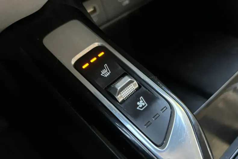 Kia Sorento din 2021 cu 154.000 km - oferta KIA256960 - foto 22