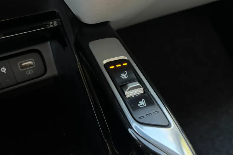 Kia Sorento din 2021 cu 154.000 km - oferta KIA256960 - foto 23